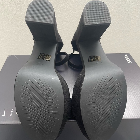 Allegra K Chunky Heels - Picture 7 of 8